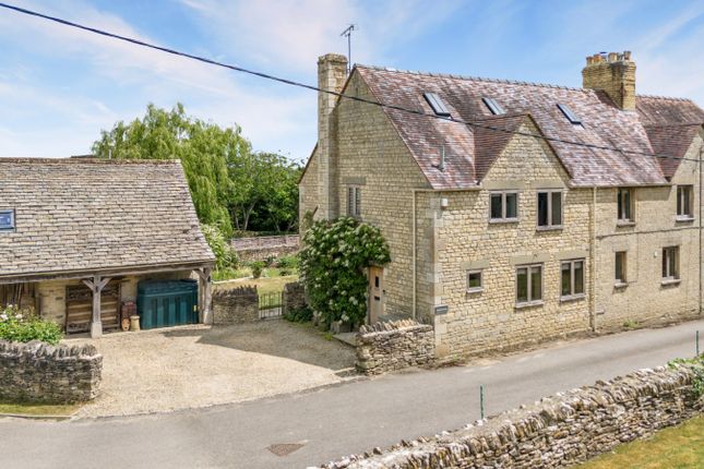 Hilcot End, Ampney Crucis... 5 bed semi