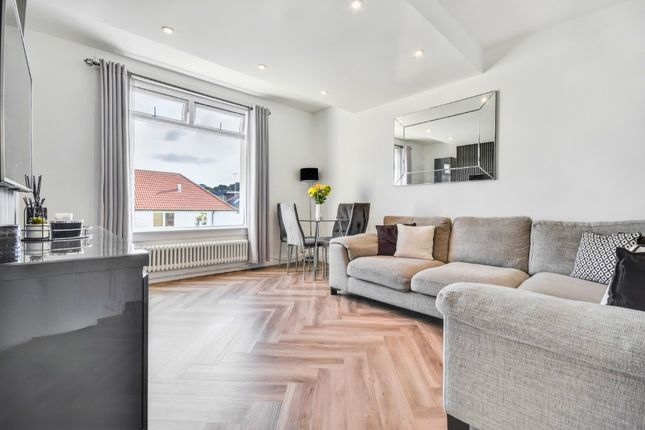 4 bedroom flat for sale