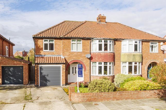 5 bedroom semi-detached house for sale