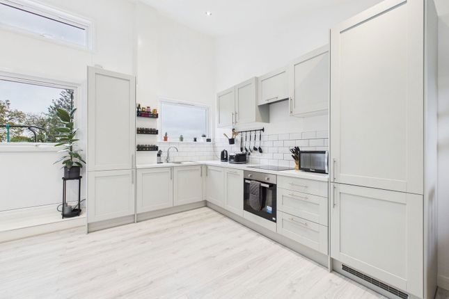 South Holmes Road, Horsham RH13 1 bed flat for sale