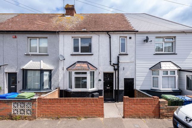 Carlton Avenue, Sheerness ME12 3 bed terraced house for sale