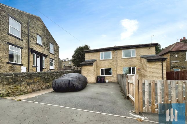 Woodlands Mount, Halifax, HX3 2 bed semi