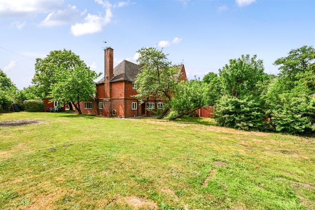 4 bed semi-detached house