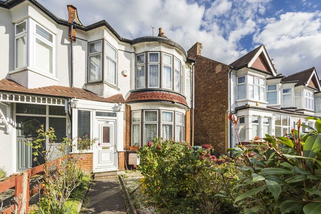 Grove Road, London, N12 4 bed semi
