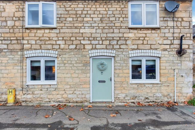 2 bedroom semi-detached house for sale