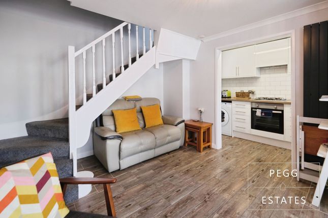 Ilsham Road, Torquay TQ1 2 bed terraced house for sale