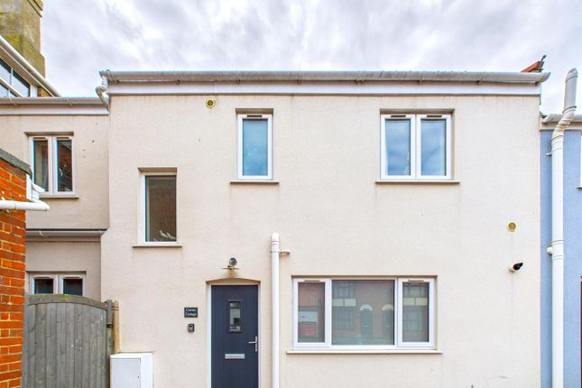 Corner Street, Cromer 2 bed cottage for sale