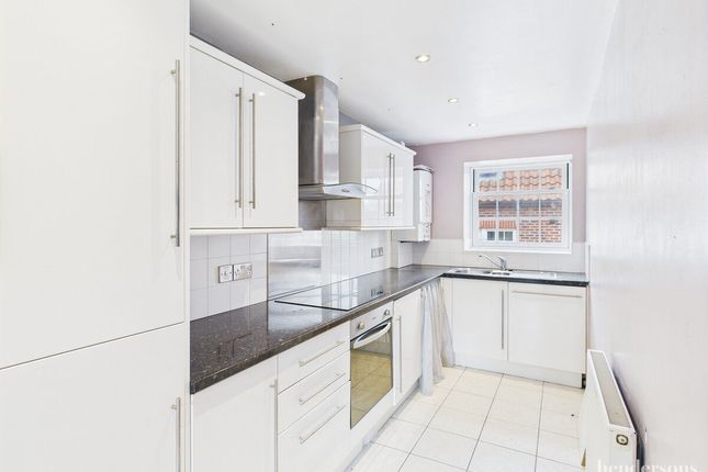 2 bedroom mews property for sale