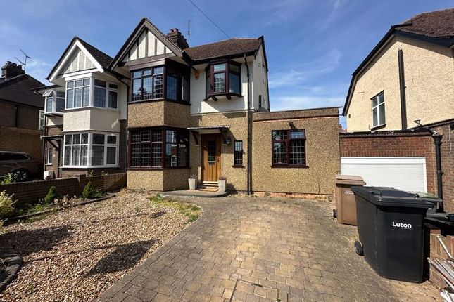 West Hill Road, Luton 5 bed semi