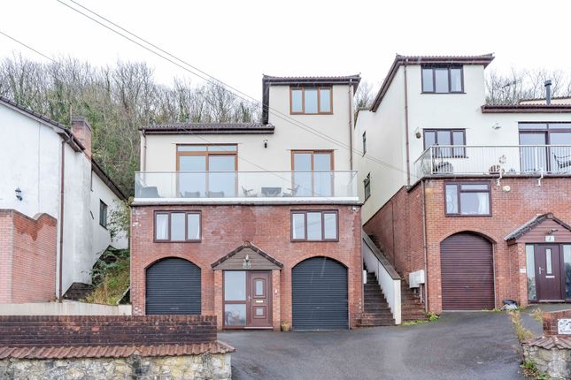 78 Kewstoke Road, Kewstoke BS22 5 bed detached house for sale