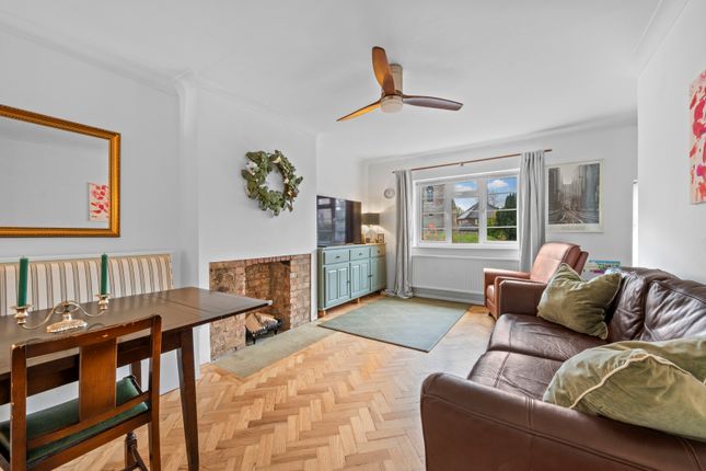 Spencer House, Surbiton KT6 2 bed maisonette for sale