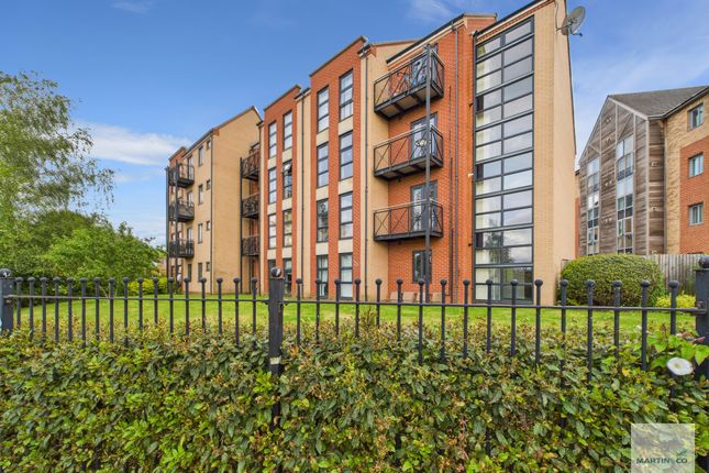Templars Court, New Road 2 bed apartment for sale