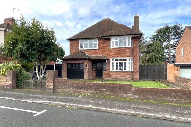 Tenterfields, Halesowen B63 3 bed detached house for sale