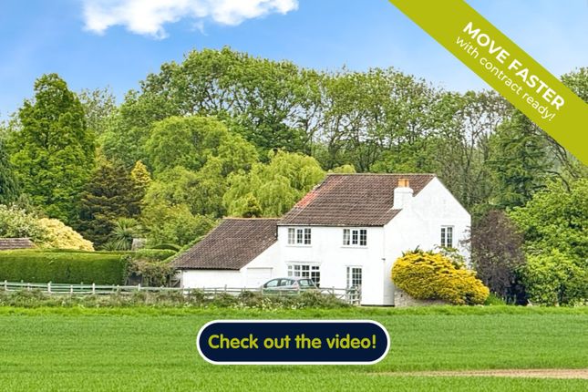College Road, Ulceby, Lincolnshire... 3 bed detached house for sale
