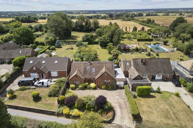 Kingsford Street, Mersham TN25 6PE 4 bed detached house for sale