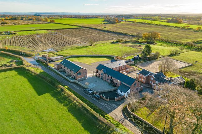 Moss Lane, Over Tabley, WA16 2 bed apartment for sale