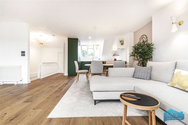 Carlingford Road, Hampstead, London, NW3 2 bed apartment for sale