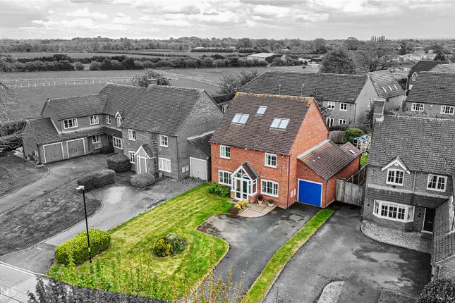 6 bedroom detached house for sale