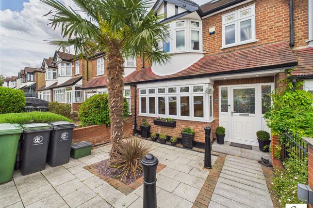 Turpins Lane, Woodford Green 4 bed terraced house for sale