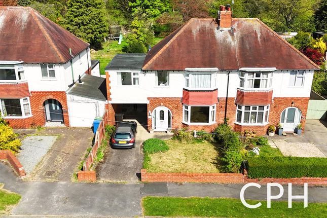 Westfield Avenue, Scarborough 4 bed semi