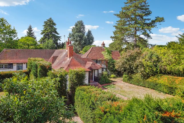 Hall Place Lane, Maidenhead SL6 5 bed character property for sale