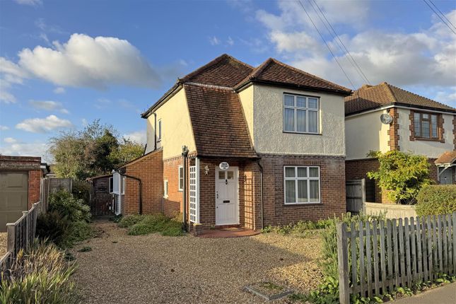 Farncombe 3 bed detached house for sale