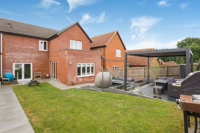 Damstead Park Avenue, Alfreton 4 bed detached house for sale
