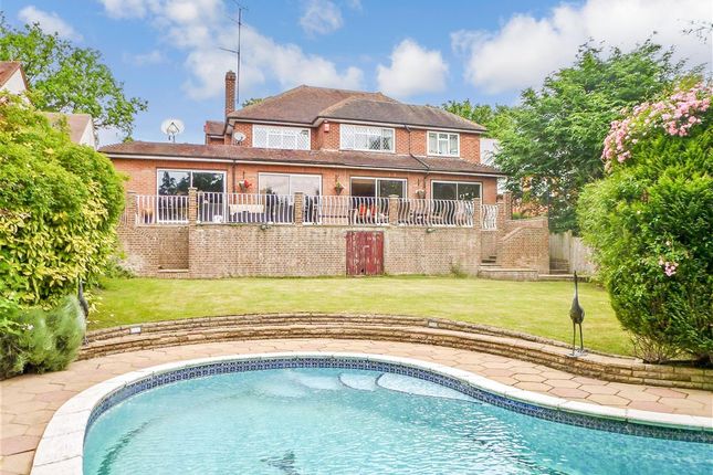 4 bed detached house