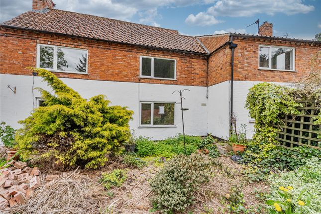 Newark Road, Caunton, Newark... 3 bed link detached house for sale