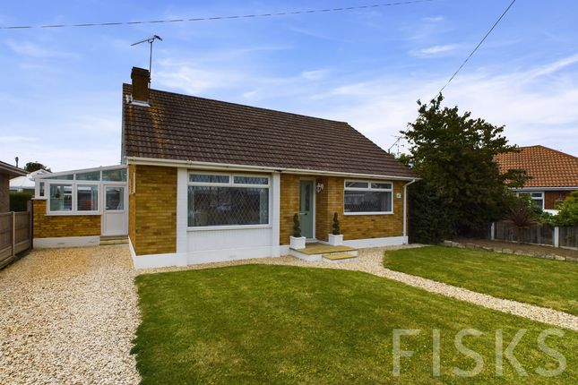 Beatrice Avenue, Canvey Island, SS8 2 bed detached bungalow for sale