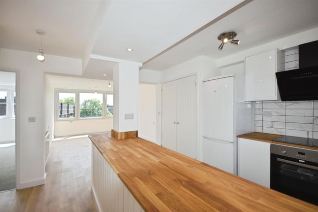 Justin Close, Brentford 1 bed flat for sale