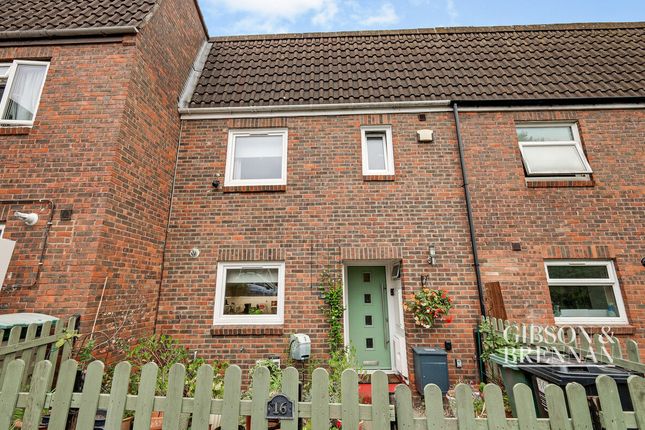 Rowenhall, Basildon, SS15 3 bed terraced house for sale