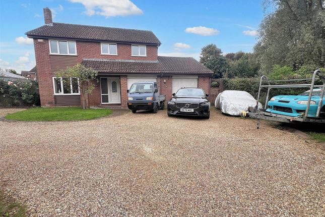 Dulverton Drive, Furzton MK4 4 bed house for sale