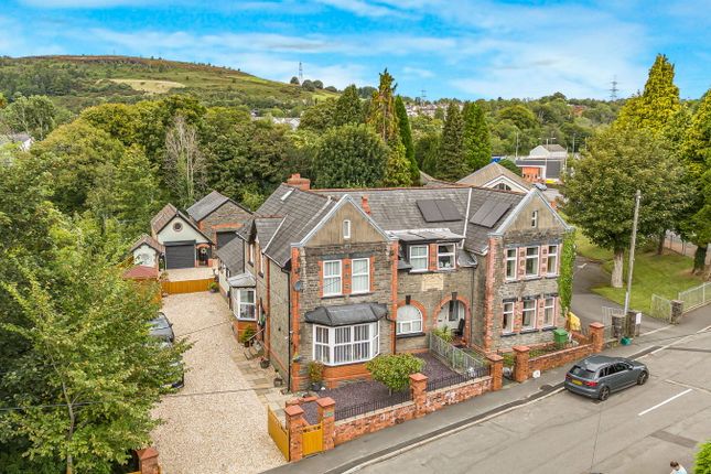 Martins Terrace, Mountain Ash CF45 4 bed semi