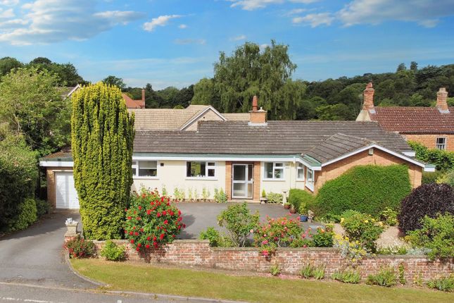 Irish Hill, Louth LN11 9YL 3 bed detached bungalow for sale