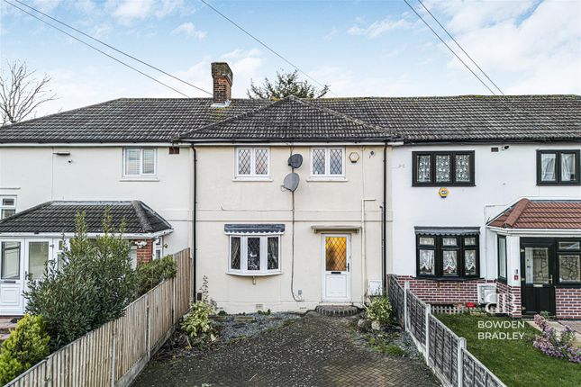 Colvin Gardens, Fairlop 2 bed terraced house for sale