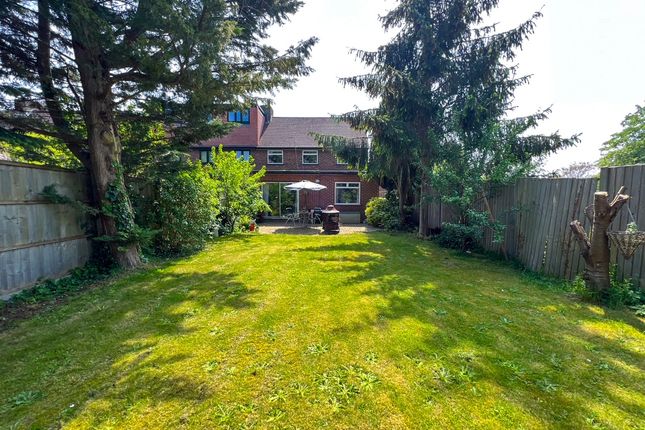 3 bed semi-detached house