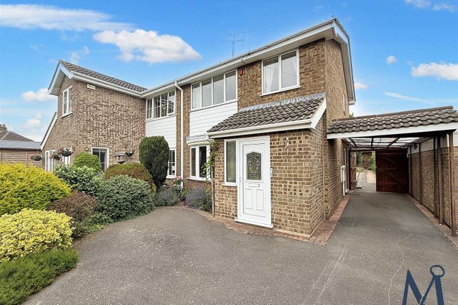 3 bedroom semi-detached house for sale
