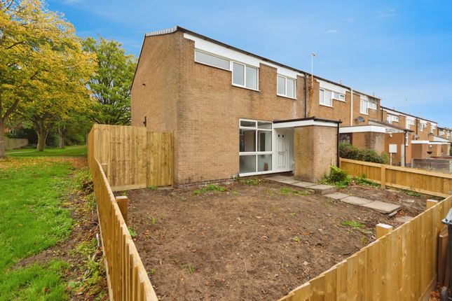 4 bedroom end of terrace house for sale