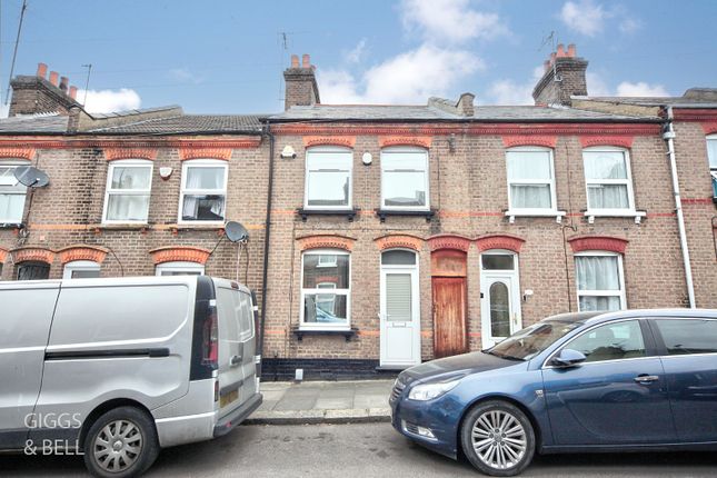 Baker Street, Luton, Bedfordshire, LU1 3 bed terraced house for sale