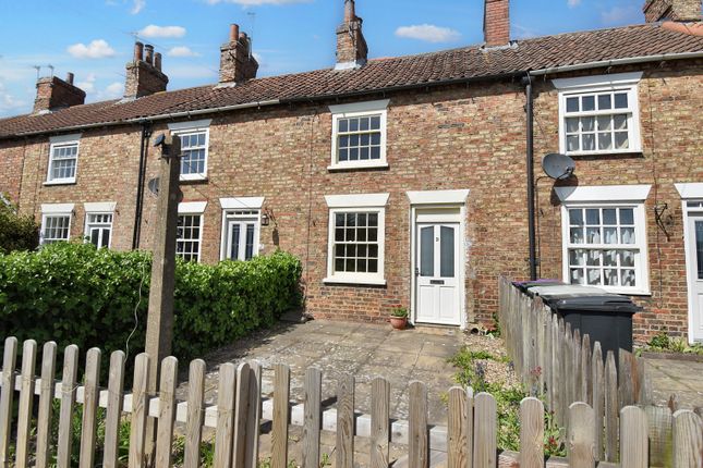 Newmarket, Louth LN11 9HH 2 bed terraced house for sale