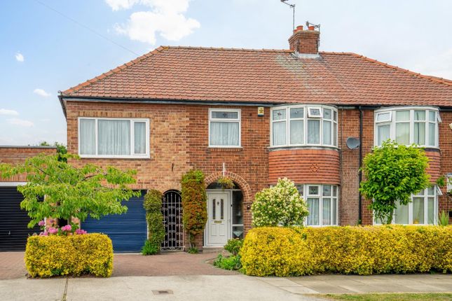 5 bedroom semi-detached house for sale