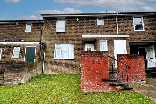 Wexham Close, Luton 3 bed terraced house for sale