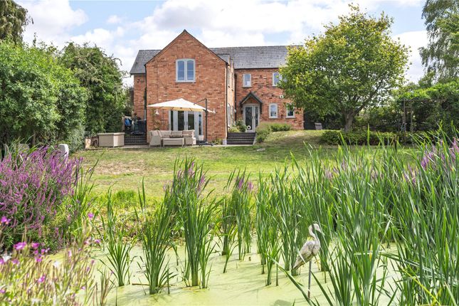 3 bed detached house