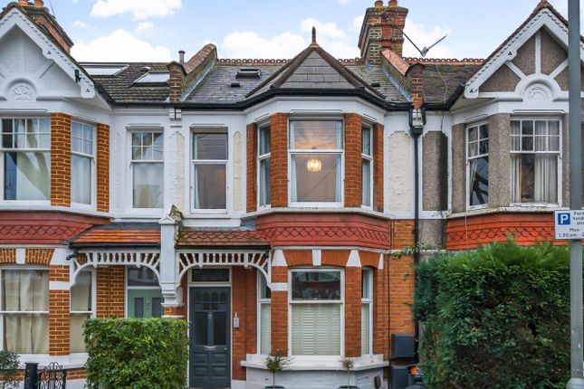 Astonville Street, Southfields... 2 bed flat for sale