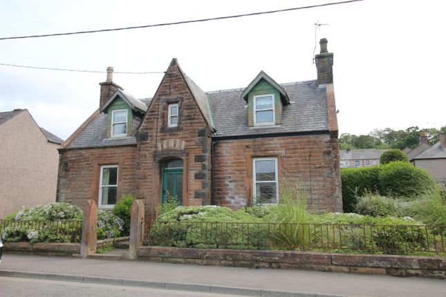 2 bed detached house