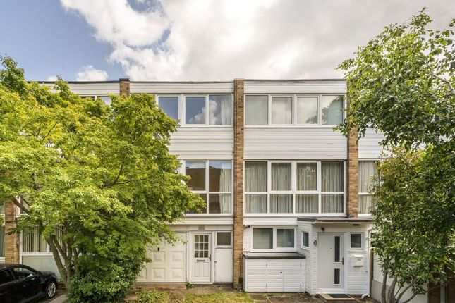 Fairlawns, East Twickenham TW1 3 bed terraced house for sale