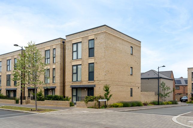 Osprey Drive, Trumpington, CB2 5 bed detached house for sale