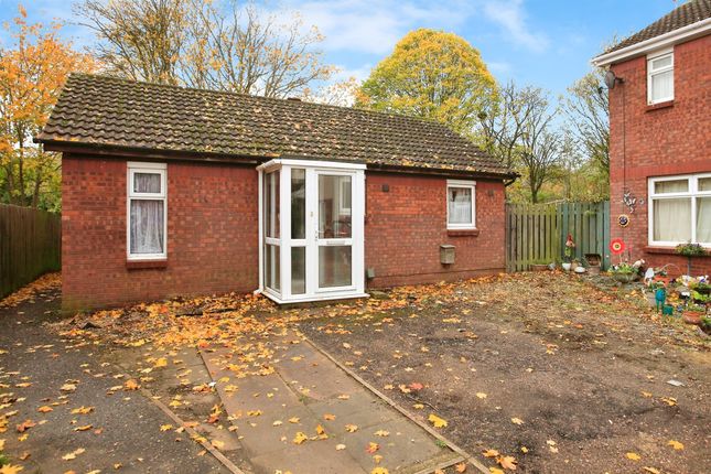 2 bed detached bungalow