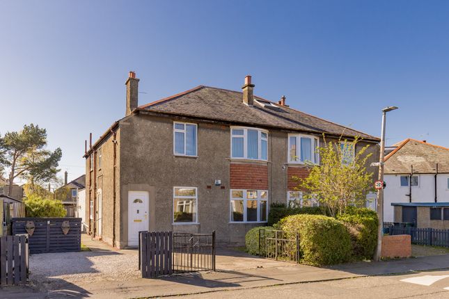 12 Pilton Park, Boswall, Edinburgh... 3 bed villa for sale